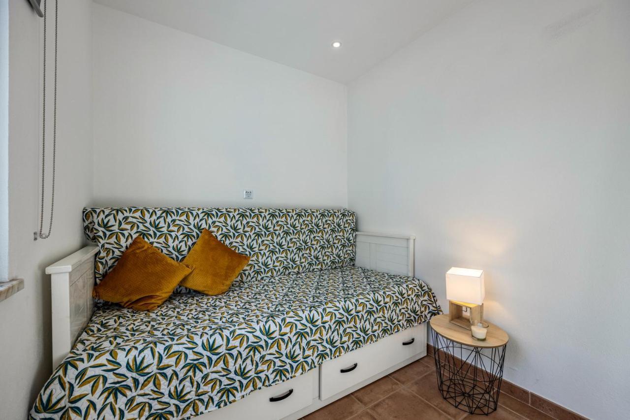 Salema Beach House Bagian luar foto